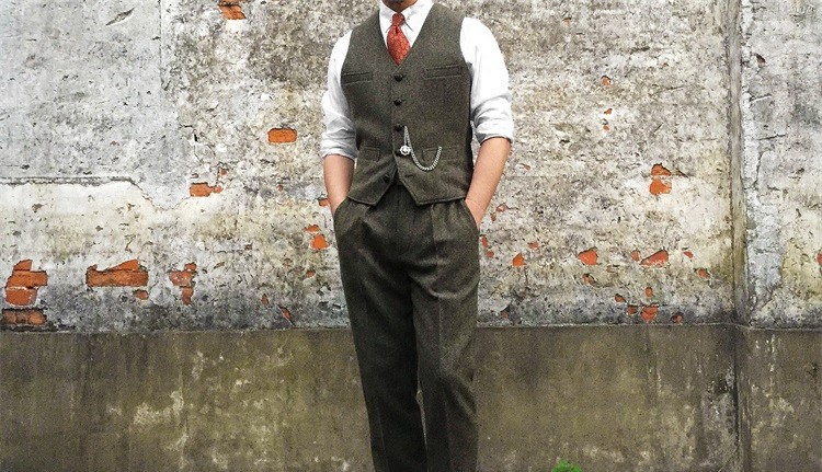 High-waist tweed trousers