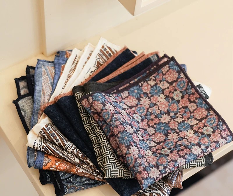 Wool-silk pocket square
